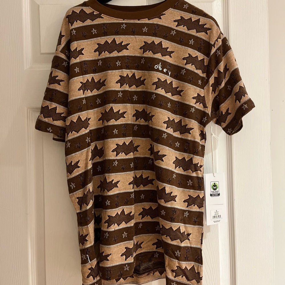 Obey shirt size S